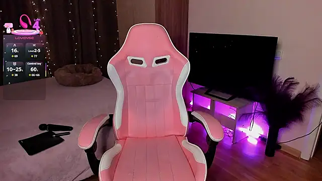 Snapshot of Jane_Paws chatting on November 2025 02:14:01 AM Jane Paws online show from November 2025 02:14:01 AM