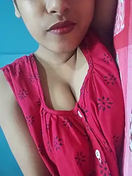 Snapshot of sexyindi_couple chatting on June 2026 07:42:02 AM sexyindi couple online show from June 2026 07:42:02 AM