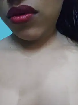 Snapshot of sexyindi_couple chatting on June 2026 07:35:02 AM sexyindi couple online show from June 2026 07:35:02 AM