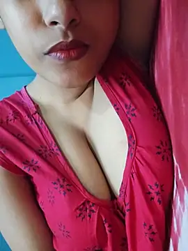 Snapshot of sexyindi_couple chatting on August 2026 07:43:01 AM sexyindi couple online show from August 2026 07:43:01 AM