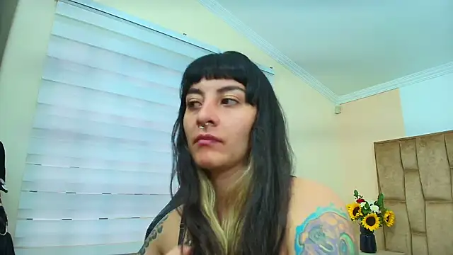 Naughty Kittenm online show from September 2025 11:37:02 AM