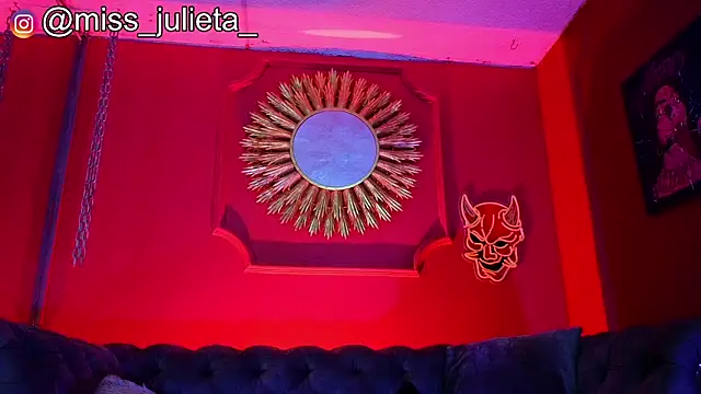Julieta Russell online show from July 2026 12:30:01 PM