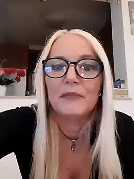 Snapshot of kikkastar chatting on January 2025 08:37:02 PM kikkastar online show from January 2025 08:37:02 PM