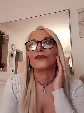 Snapshot of kikkastar chatting on January 2025 07:55:01 PM kikkastar online show from January 2025 07:55:01 PM