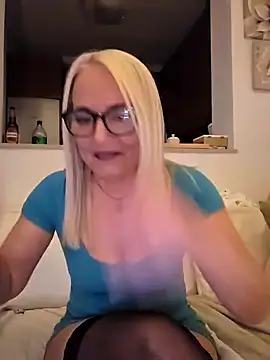 Snapshot of kikkastar chatting on February 2025 08:13:02 PM kikkastar online show from February 2025 08:13:02 PM