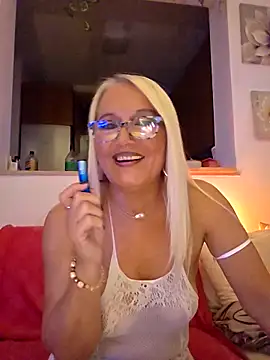 Snapshot of kikkastar chatting on September 2025 07:19:02 PM kikkastar online show from September 2025 07:19:02 PM