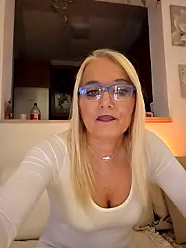 Snapshot of kikkastar chatting on October 2025 09:06:01 PM kikkastar online show from October 2025 09:06:01 PM