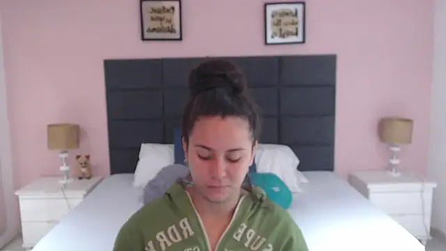 Snapshot of MadisonJenner chatting on January 2025 11:16:01 AM MadisonJenner online show from January 2025 11:16:01 AM