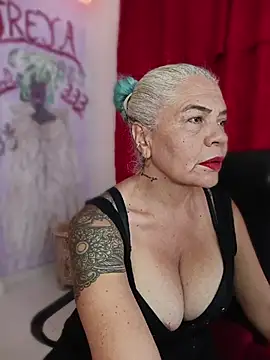 freyadevil333 online show from March 2026 11:43:01 PM