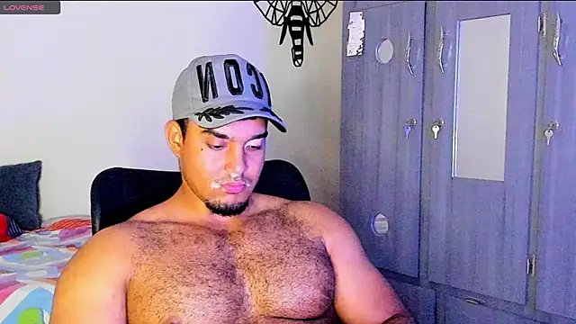 Big furry bear13 online show from January 2025 08:08:01 AM