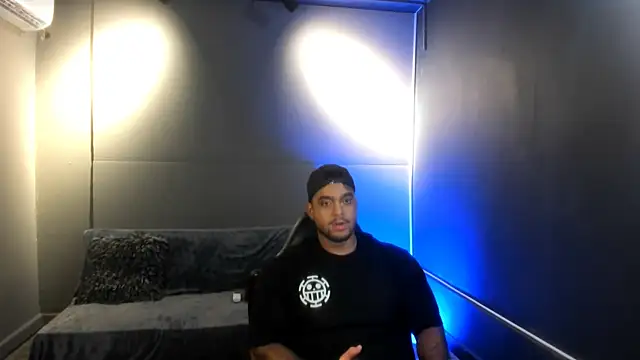 Big furry bear13 online show from December 2025 05:23:01 AM