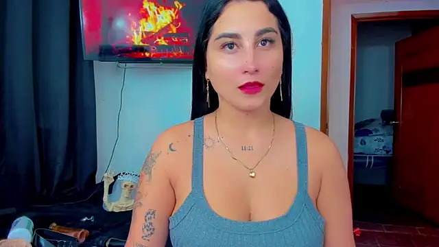 sunshine uwu22 online show from December 2025 07:20:01 PM