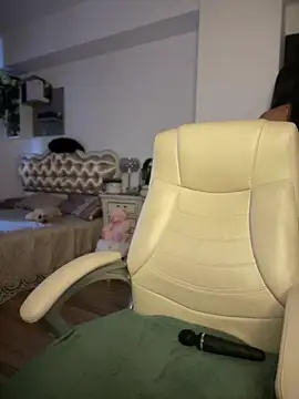 HotXMom online show from July 2026 06:51:01 AM