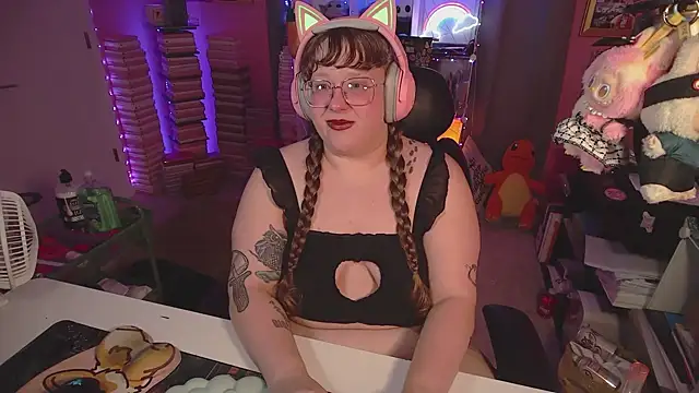 FatVeronica online show from June 2026 02:43:02 AM