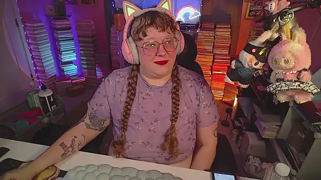 FatVeronica online show from July 2026 05:52:01 PM