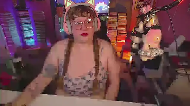 FatVeronica online show from July 2026 05:17:01 PM