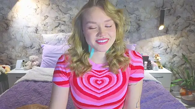 Snapshot of Aurora_Golden1 chatting on November 2025 04:40:01 PM Aurora Golden1 online show from November 2025 04:40:01 PM