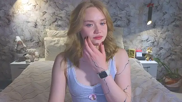 Aurora Golden1 online show from April 2026 04:46:01 AM