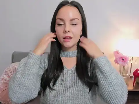 KendalNew online show from December 2024 05:22:01 PM