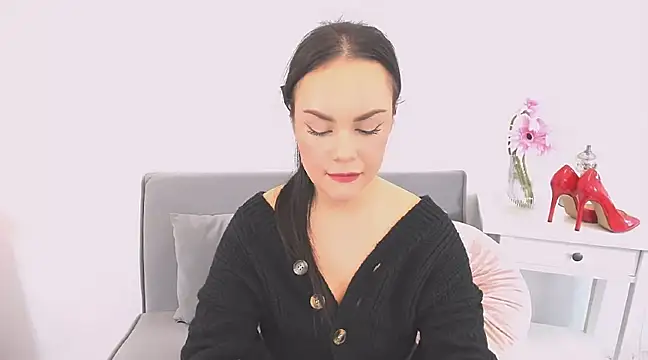 KendalNew online show from December 2024 05:08:01 PM