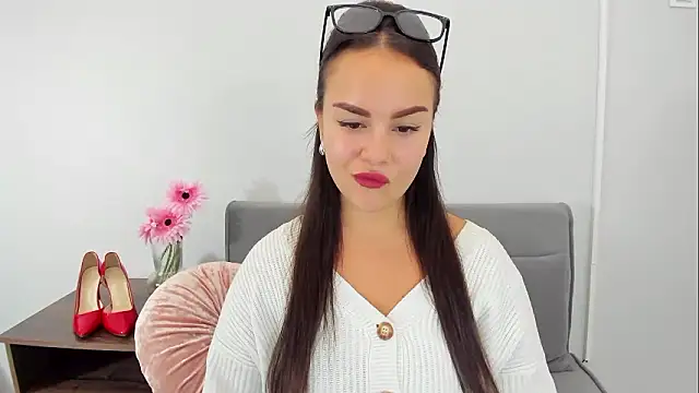 KendalNew online show from September 2025 04:12:02 PM