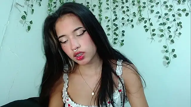 Snapshot of laurita_rico chatting on September 2025 05:07:01 AM laurita rico online show from September 2025 05:07:01 AM