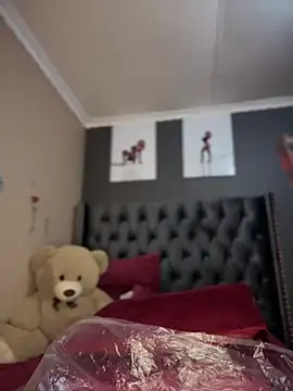 Candy-Heart online show from January 2025 04:32:01 AM