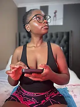 Candy-Heart online show from February 2025 05:09:02 AM