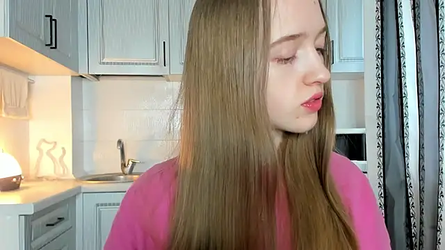 Snapshot of leslie_my_lovee chatting on November 2025 10:15:02 AM leslie my lovee online show from November 2025 10:15:02 AM