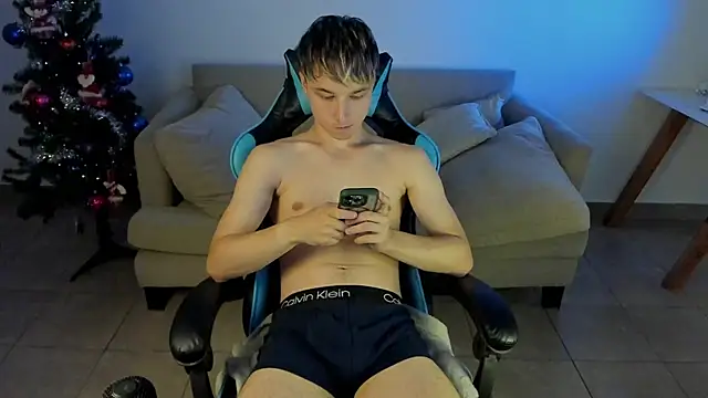 marcusmit online show from December 2024 06:23:02 PM