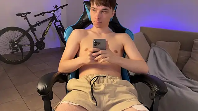 marcusmit online show from October 2025 03:44:02 PM