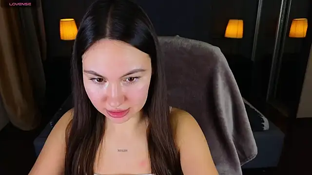 Snapshot of GIGI_BENNET chatting on December 2024 09:00:01 AM GIGI BENNET online show from December 2024 09:00:01 AM