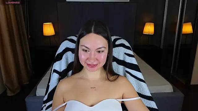 Snapshot of GIGI_BENNET chatting on December 2024 08:29:01 AM GIGI BENNET online show from December 2024 08:29:01 AM