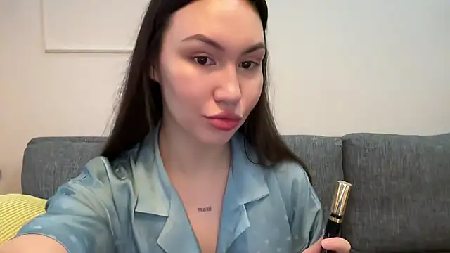Snapshot of GIGI_BENNET chatting on March 2025 08:02:01 AM GIGI BENNET online show from March 2025 08:02:01 AM