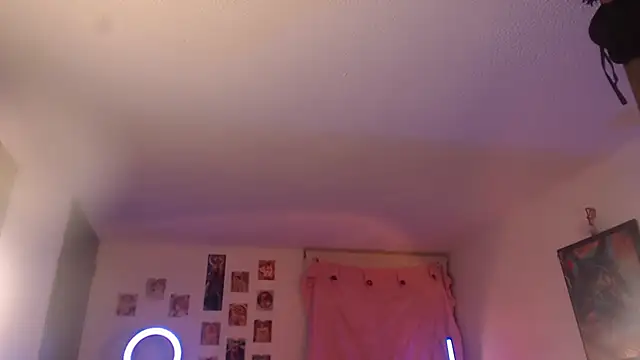 Snapshot of AllyDonfort chatting on March 2026 02:59:01 AM AllyDonfort online show from March 2026 02:59:01 AM