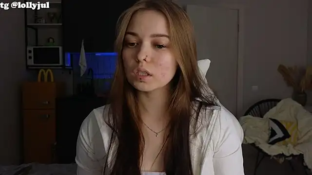 doll lol  online show from October 2025 07:20:01 PM