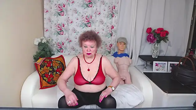 Snapshot of YourHotGranny chatting on June 2026 11:16:01 AM YourHotGranny online show from June 2026 11:16:01 AM
