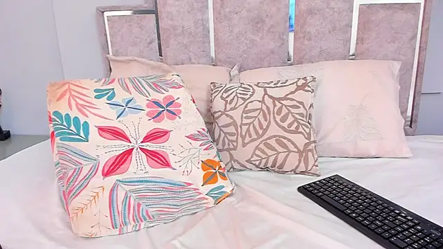 GabyyJones online show from February 2025 11:44:02 AM