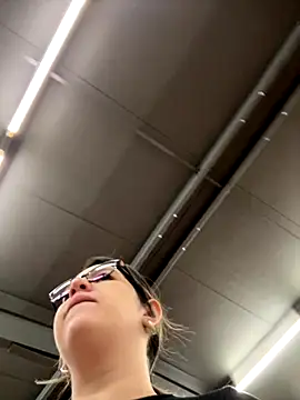 amooraaamoon online show from January 2026 01:24:02 PM