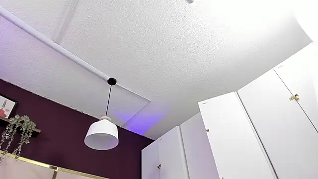 April bowie online show from November 2025 11:22:01 AM