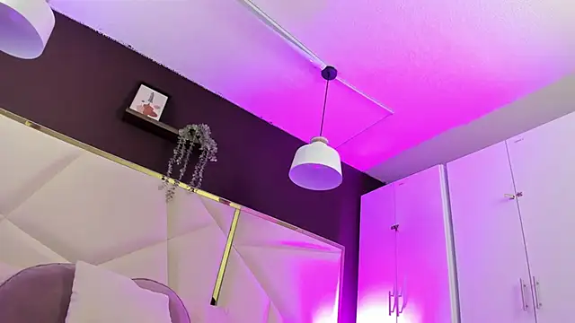 April bowie online show from March 2026 11:43:02 AM