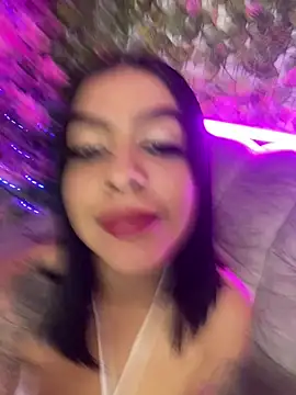 Snapshot of AbbyFtLuna chatting on December 2024 09:11:01 PM AbbyFtLuna online show from December 2024 09:11:01 PM