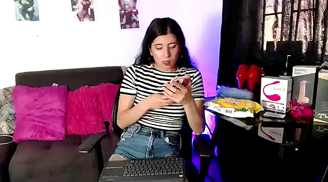 Yeimy sweetf online show from February 2025 08:08:02 PM