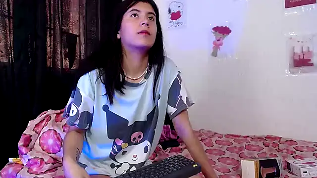 Yeimy sweetf online show from February 2025 05:30:02 PM