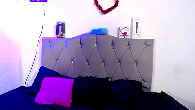 Yeimy sweetf online show from February 2025 01:31:02 AM