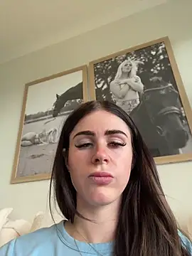 aus queen online show from March 2026 10:37:01 PM