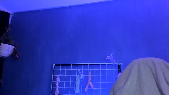 Hellen dumont online show from February 2025 01:14:01 AM