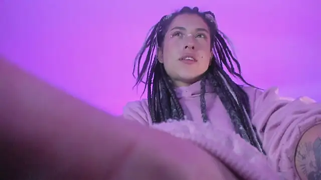 Hellen dumont online show from February 2025 02:28:02 AM