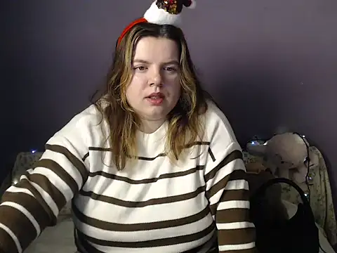 so shy online show from December 2025 07:15:02 AM