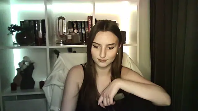 X Alisa online show from March 2026 07:51:02 PM